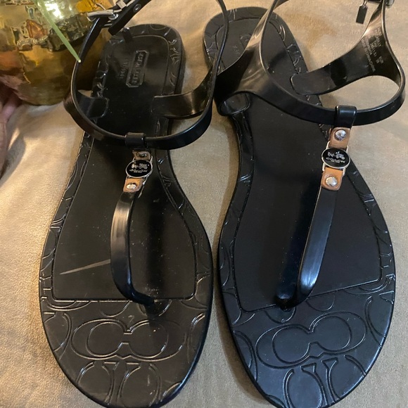 Coach Shoes - COACH Thong Sandal  | Black | sz 9